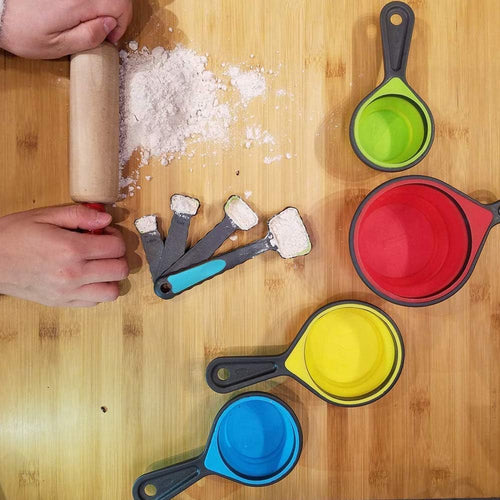 Collapsible Measuring Cups and Spoons - Portable Food Grade Silicone for Liquid & Dry Measuring, 8 Piece Set Kitchen Measuring Tool